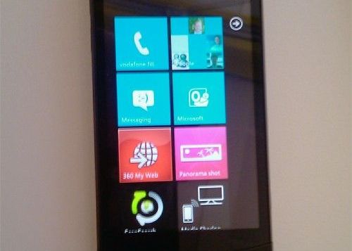 Vodafone lanseaza in premiera in Romania telefonul cu Windows Phone 7! Vodafone Lanseaza In Premiera In Romania Telefonul Cu Windows 7