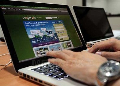 Doi din zece romani isi iau laptop anul acesta. Care sunt cele mai cautate configuratii? Doi Din Zece Romani Isi Iau Laptop Anul Acesta Care Sunt Cele Mai Cautate Configuratii