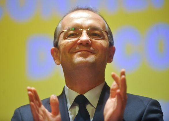 Boc: Mi-am cumparat, ca orice roman, un iPad! Vezi la ce-l foloseste! Boc Si A Luat Ipad Vezi La Ce L Foloseste 1