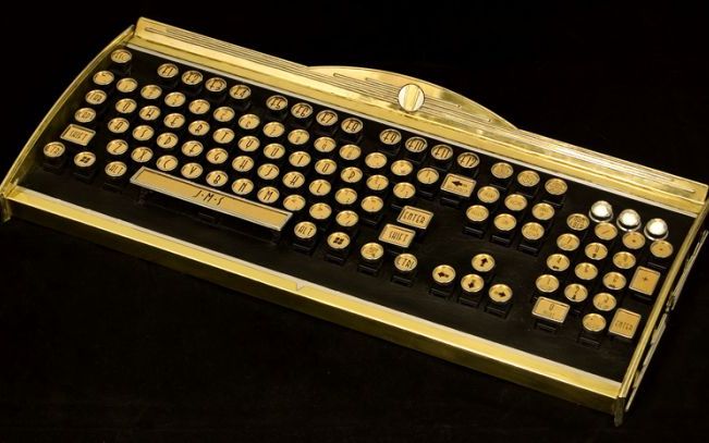 New Yorker Art Deco - o tastatura de lux New Yorker Art Deco O Tastatura De Lux