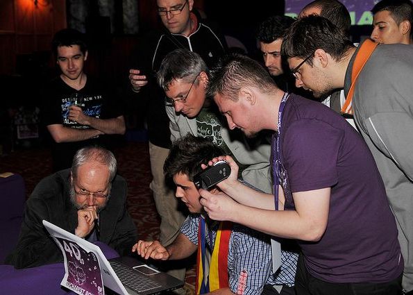 Hackerii romani au impresionat la Yahoo! Open Hack Hackerii Romani Au Impresionat La Yahoo Open Hack