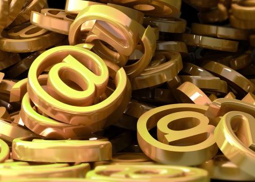 Emailurile polueaza aproape la fel ca masinile Emailurile Polueaza Aproape La Fel Ca Masinile