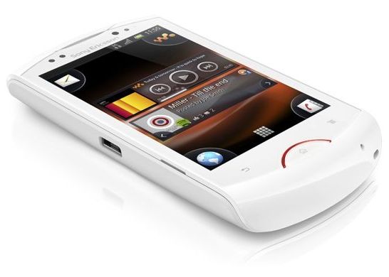 Telefonul-walkman dedicat socializarii pe Facebook Sony Ericsson Anunta Telefonul Walkman Dedicat Socializarii Pe Facebook