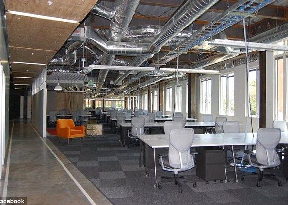 GALERIE FOTO Cel mai urat sediu al unei companii? Vezi cum arata noile birouri Facebook Facebook Se Extinde Va Avea Nevoie De 9 000 De Angajati