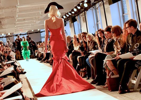 VIDEO Urmareste live pe internet Saptamana Modei de la New York, gratuit Urmareste New York Fashion Week Live