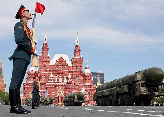 Rusii fac un Windows mai bun, distribuit gratuit Rusia Vrea Sa Controleze Toate Calculatoarele Din Lume 1