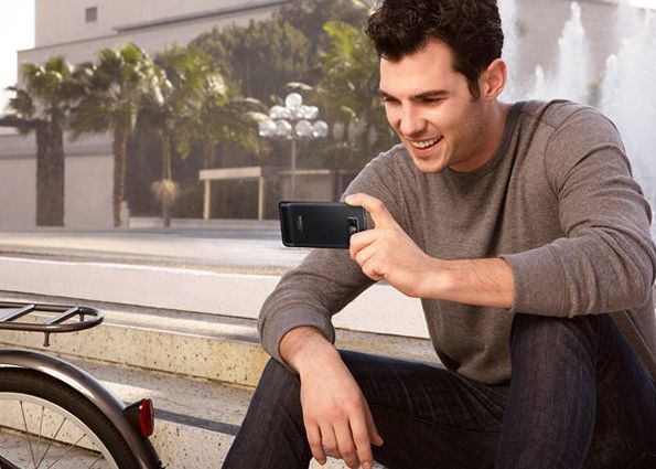 Unul dintre cele mai performante smartphone-uri a fost vandut in Romania in 50.000 de unitati. Vezi modelul Unul Dintre Cele Mai Performante Smartphone Uri A Fost Vandut In Romania In 50 000 De Unitati Vezi Ce