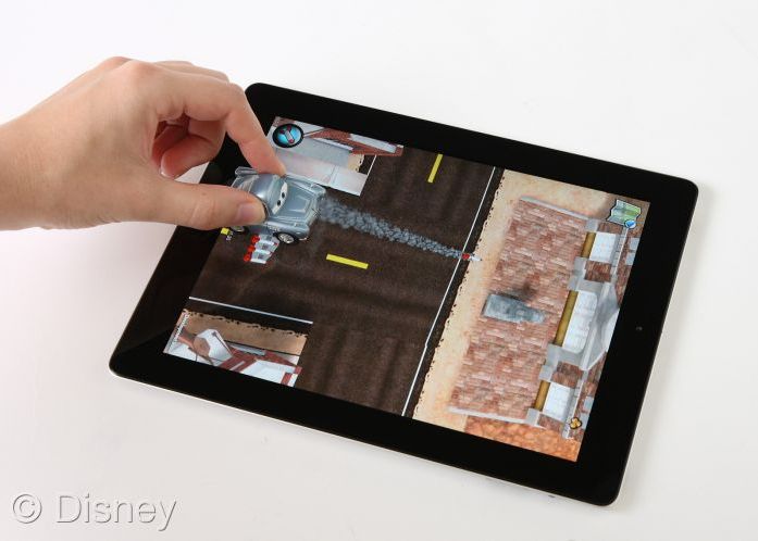 VIDEO Disney lanseaza primele jucarii pentru iPad. Vezi galeria foto Video Disney Lanseaza Primele Jucarii Pentru Ipad Vezi Galeria Foto