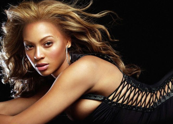 VIDEO Mai tare decat Beyonce! Asistenta Siri de pe iPhone 4S s-a apucat de cantat Video Mai Tare Decat Inna Sau Beyonce Asistenta Cu Umor Siri De Pe Iphone 4s S A Apucat De Cantat 1