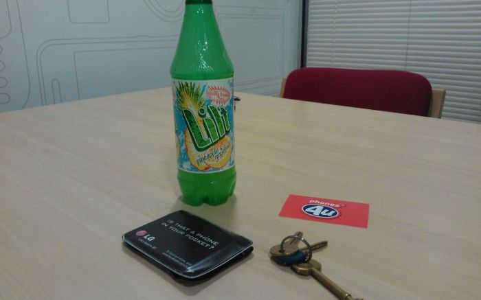 GALERIE FOTO Cat de buna e camera de pe Nokia Lumia 800? Diferente URIASE fata de Samsung Galaxy S II si iPhone 4S Galerie Foto Cat De Buna E Camera Noului Nokia Lumia 800 Diferente Uriase Fata De Samsung Galaxy S Ii