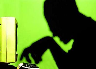 Un virus de pe Facebook iti pune calculatorul in mainile hackerilor Un Virus De Pe Facebook Iti Pune Calculatorul In Mainile Hackerilor