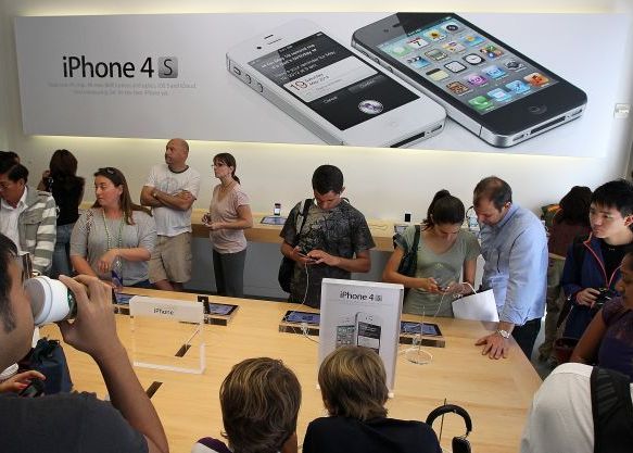 Dupa Samsung, si Motorola a pus gand rau Apple. Compania a castigat interzicerea vanzarii de iPhone si iPad in Germania Dupa Samsung Si Motorola A Pus Gand Rau Apple Compania A Castigat Interzicerea Vanzarii De Iphone Si Ipad
