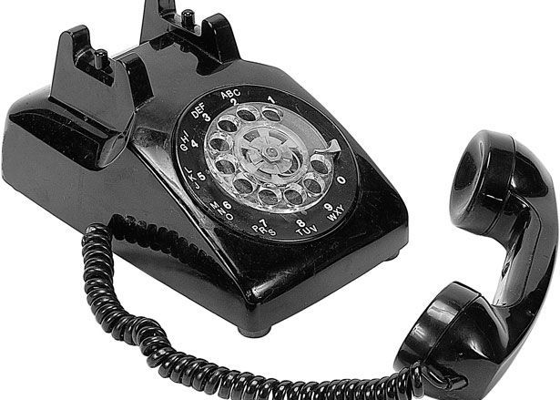 Tot mai multi romani isi pun telefon fix Telefoanele Fixe Tot Mai Putin Folosite De Romani