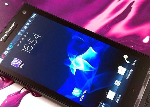 Sony Ericsson Xperia Arc HD Galerie Foto Sony Ar Putea Lansa In Ianuarie Un Smartphone De 4 3 Inch Cu Procesor Quad Core Si Camera