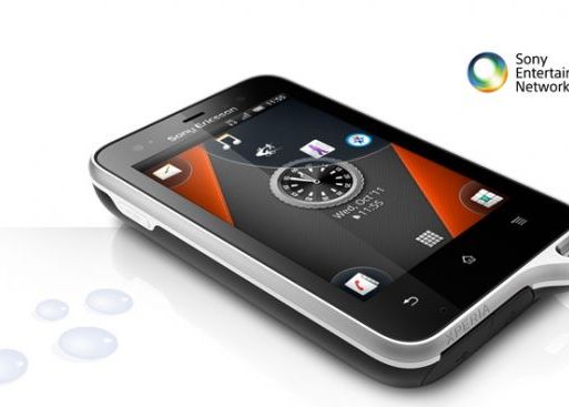 Sony Ericsson Xperia Active Cel Mai Tare Telefon Este Un Android De La Sony Smartphone Ul Trece Cateva Teste Incredibile De Neimaginat