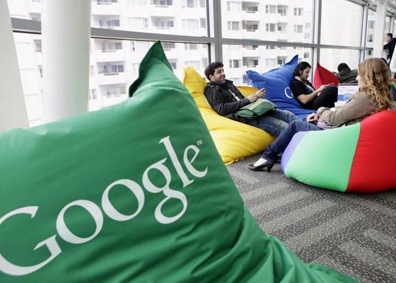 Google poate face un telefon mai tare decat iPhone 4S. Tranzactia Motorola Mobility a fost aprobata S A Aprobat Google Poate Cumpara Motorola Mobility Pentru 12 5 Miliarde De Dolari