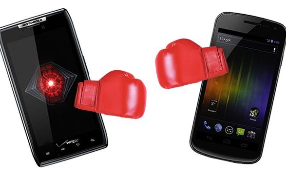 Motorola Droid Razr Maxx vs. Samsung Galaxy Nexus Video Pe Cine Va Miza Google In Lupta Cu Apple Samsung Galaxy Nexus Vs Motorola Droid Razr Maxx