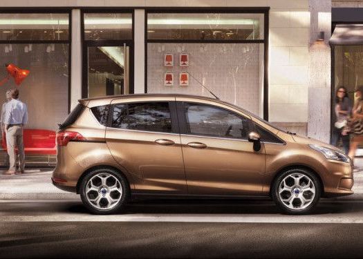 Un oltean la Barcelona. Ford B-Max, prima masina din lume care se lanseaza la un targ de telefoane Un Oltean La Barcelona Ford B Max Prima Masina Din Lume Care Se Lanseaza La Un Targ De Telefoane