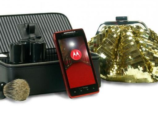 Motorola Droid Razr Maxx Red Carpet Motorola Droid Razr Maxx Se Pegateste Covorul Rosu De La Barcelona 2