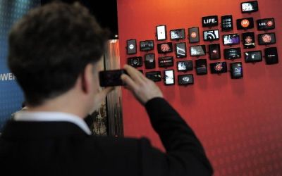 WMC 2012. Marile companii de telefonie mobila vor sa introduca o taxa pe continutul online