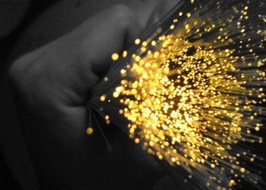 iLiKeIT. Reteaua nemteasca pe fibra optica: transfer 512 Gbps Ilikeit Reteaua Nemteasca Pe Fibra Optica Transfer 512 Gbps