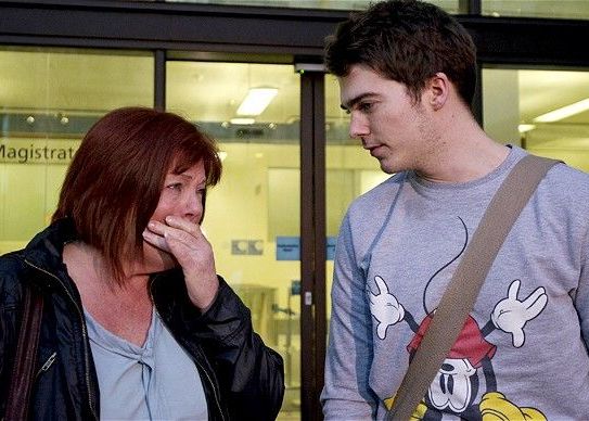 Pedeapsa crunta pentru un tanar care avea un site de torrente. A fost vandut de Guvern Creatorul Unui Site De Torrente Pedepsit Fara Mila