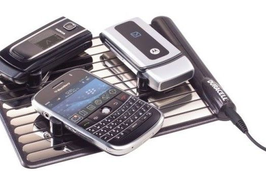 iLikeIT: Solutia fara fir pentru incarcarea telefoanelor. Cat costa libertatea suprema Ilikeit Solutia Fara Fir Pentru Incarcarea Telefoanelor Cat Costa Libertatea Suprema