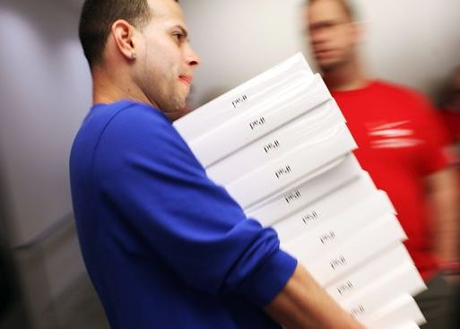 VIDEO Noul iPad este incepand de azi in Romania. Vezi preturile Video Noul Ipad Este Incepand De Azi In Romania Vezi Preturile 1
