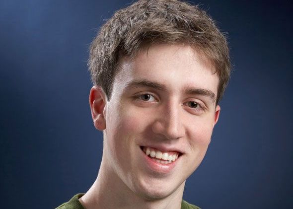 In 3 ani de zile a facut un miliard de dolari: Omul pe care si Zuckerberg il intreaba cum sa conduca Facebook-ul In 3 Ani De Zile A Facut Un Miliard De Dolari Omul Pe Care Si Zuckerberg Il Intreaba Cum Sa Conduca Facebook