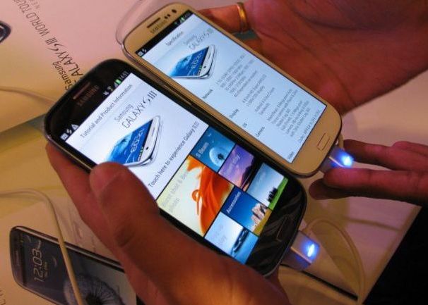 Secretele Samsung Galaxy S III, prezentate la Orange concept store Vineri Poti Testa Samsung Galaxy S Iii La Orange Concept Store 1