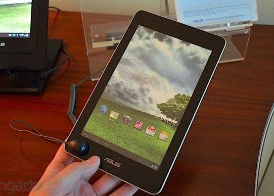 Nexus 7 Tableta Nexus 7 Va Fi Lansata La Sarsitul Lunii