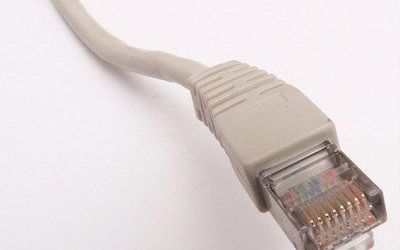 GPS-ul si cablul de internet devin istorie. 5 sisteme IT pe care Apple le distruge