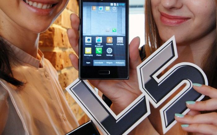 LG Optimus L5 Lg Optimus L5 Un Smartphone Ieftin Cu Ecran Mare