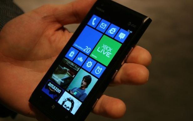 Microsoft Windows Phone 7.8 - Nokia Lumia 900 Video Cum Arata Noua Versiune Windows Phone 7 8