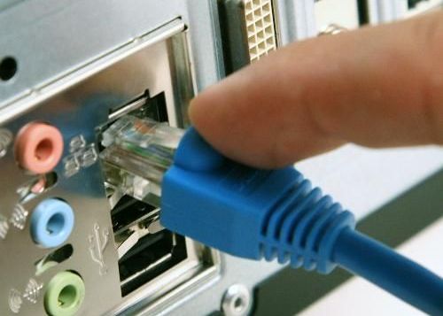 Milioane de oameni pot ramane luni fara Internet. Afla daca esti printre ei Milioane De Oameni Pot Ramane Luni Fara Internet Afla Daca Esti Printre Ei