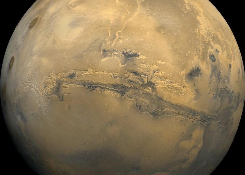 FOTO: Cercetatorii au descoperit pe Marte un fenomen intalnit pana acum doar pe Pamant Foto Descoperire Incredibila Pe Marte Specialistii De La Nasa Credeau Ca Asa Ceva Exista Doar Pe Pamant 2