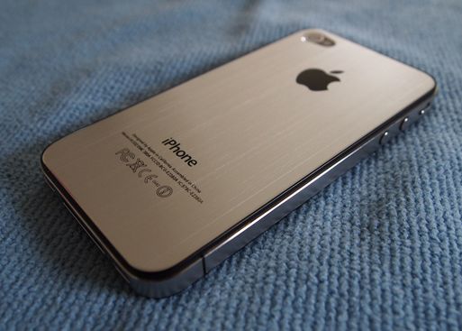 Apple ieftineste iPhone 4 si iPhone 4S, pentru ca telefoanele nu se mai vand Apple Ieftineste Iphone 4 Si Iphone 4s Pentru Ca Telefoanele Nu Se Mai Vand