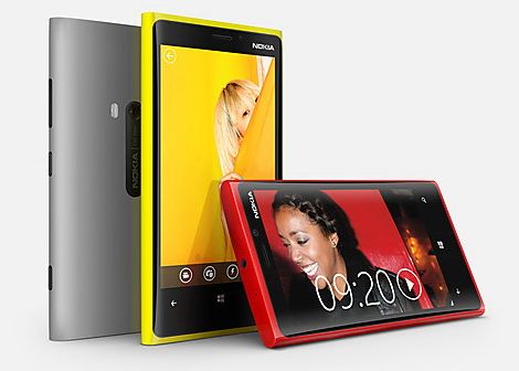 Nokia Lumia 920 Video Nokia Lumia 920 Lansat Oficial Camera Foto Splendida Si Incarcare Prin Aer Pentru Varful De Gama