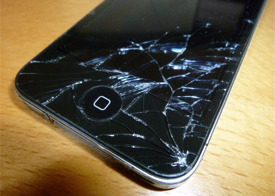 Care sunt motivele pentru care se strica un iPhone Reparatiile Iphone Urilor Au Atins Fabuloasa Suma De 6 Miliarde Din 2007 Pana In Prezent Care Sunt Motivele
