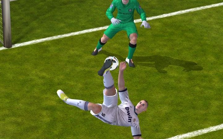 FIFA 13 iPhone Foto Ea Sports A Publicat Primele Imagini Cu Fifa 13 Pentru Iphone Ipad Si Ipod Touch