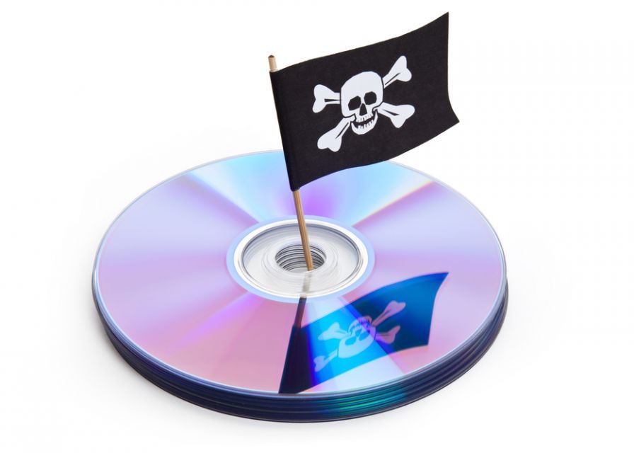 Ai softuri ilegale? 200 de dosare penale care vizeaza pirateria, intocmite anul acesta in tara noastra Ai Softuri Ilegale 200 De Romani Au Dosare Penale Din Aceasta Cauza 1