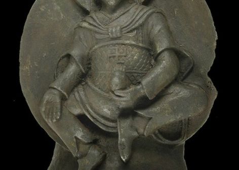 Statuie din meteorit veche de cel putin o mie de ani. Ce semn ciudat contine Statuia Din Meteorit Obiectul Are Cel Putin O Mie De Ani Ce Semn Ciudat Contine