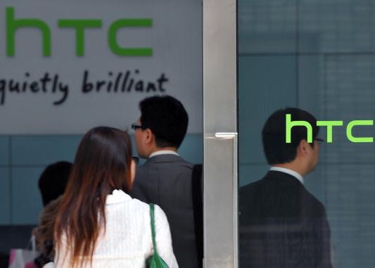 HTC, ingropata de Samsung si de Apple. Profitul in trimestrul III a scazut cu 79% Htc Ingropata De Samsung Profitul In Trimestrul Iii A Scazut Cu 79