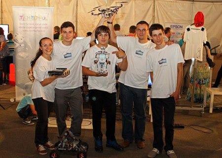 Cum arata cei mai tari ROBOTI construiti de pustii geniali ai Romaniei Cum Arata Cei Mai Spectaculosi Roboti Construiti De Pustii Geniali Ai Romaniei