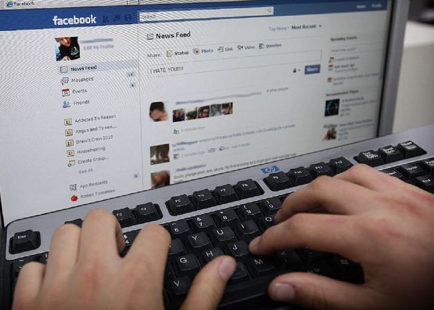 Facebook Cat De Tentant Este Sa Intri Pe Facekook Cel Mai Recent Studiu Al Cercetatorilor Americani