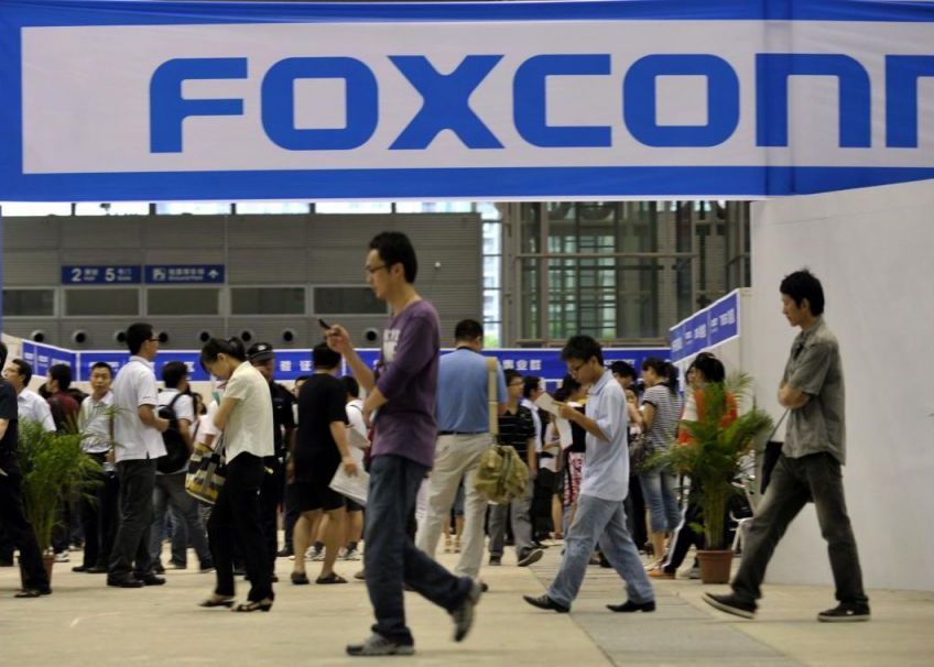 Foxconn recunoaste ca a folosit minori de 14 ani pentru producerea celebrelor gadgeturi iPhone si iPad Foxconn Recunoaste Ca A Folosit Minori De 14 Ani Pentru Producerea Celebrelor Gadgeturi Iphone Si Ipad