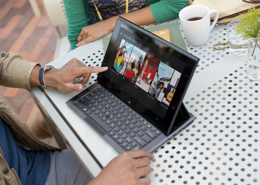 Sony VAIO Duo 11 cu Windows 8. Daca nu te-ai hotarat intre un laptop si o tableta Sony Vaio Duo 11 Daca Nu Te Ai Hotarat Intre Un Laptop Si O Tableta