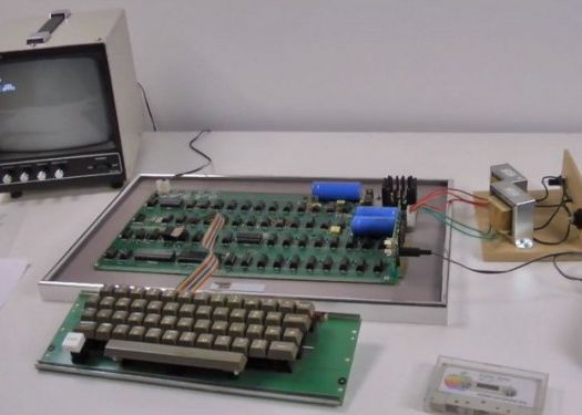 Cel mai scump calculator Apple de pe piata. Cum arata gadgetul de 200.000 dolari  Cel Mai Scump Calculator Apple De Pe Piata Cum Arata Gadgetul De 200 000 Dolari