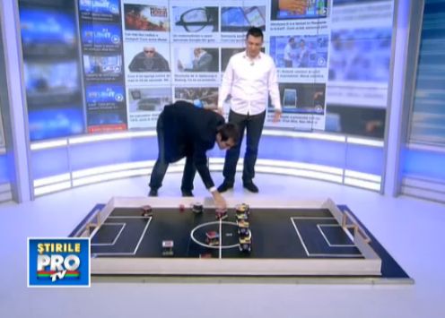 Fotbal robotic LIVE la iLikeIT. Studioul Stirilor ProTV, transformat in teren pentru roboti Fotbal Robotic Live La Ilikeit Studioul Stirilor Protv Transformat In Teren Pentru Roboti