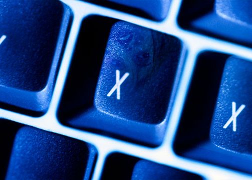 Amenda fabuloasa pentru descarcarea a 10 filme XXX de pe torrente Amenda Fabuloasa Pentru Descarcarea A 10 Filme Xxx De Pe Torrente